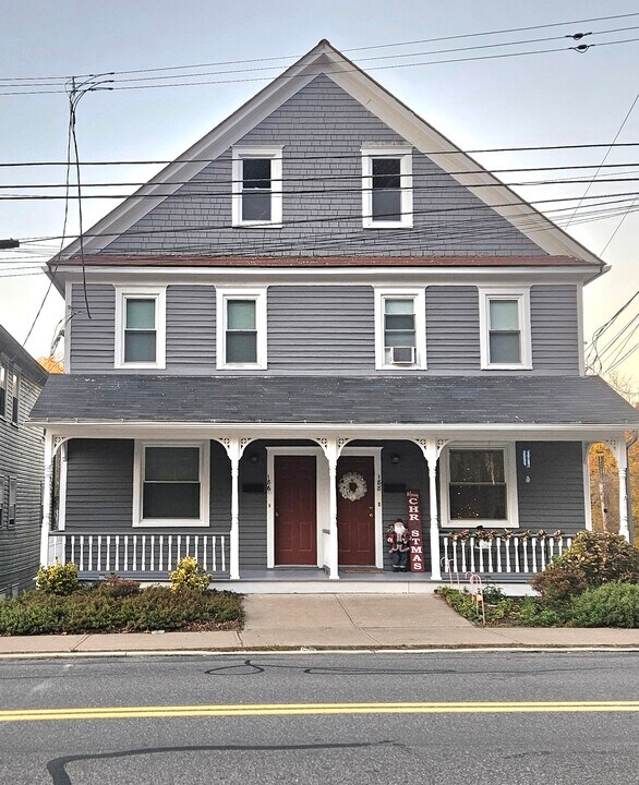 186 E Main St in Glen Lyon, PA - Building Photo