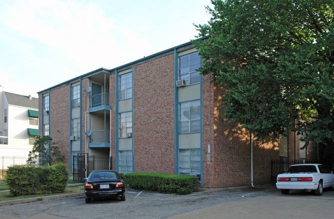 Hartford Apartments in Dallas, TX - Building Photo - Building Photo