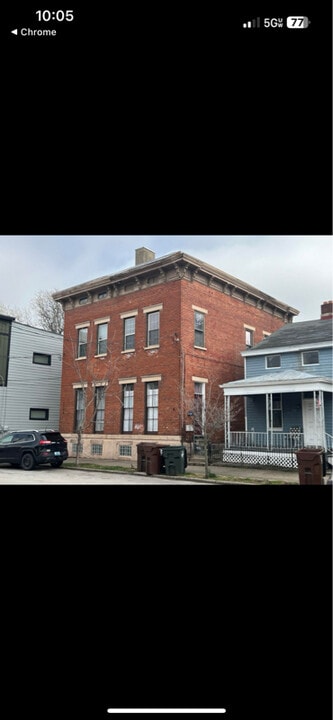 1126 Holman St in Covington, KY - Building Photo