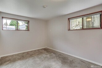 7730 18th Ave SW in Seattle, WA - Building Photo - Building Photo