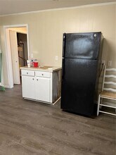 300 R T Ln in Weatherford, TX - Building Photo - Building Photo