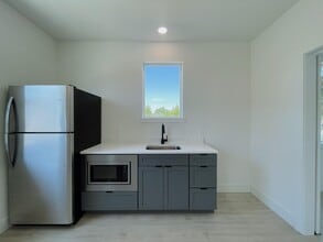 1887 E F St in Moscow, ID - Building Photo - Building Photo