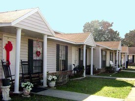 Ridge View Apartments in Crystal River, FL - Building Photo