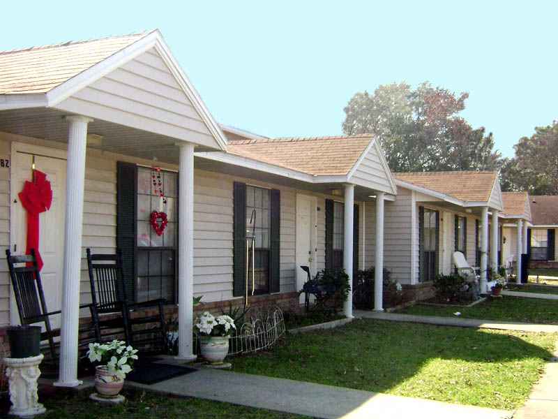 Ridge View Apartments in Crystal River, FL - Building Photo