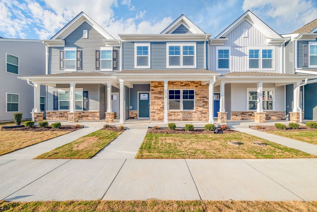 2019 Melbourne St in Newport News, VA - Building Photo