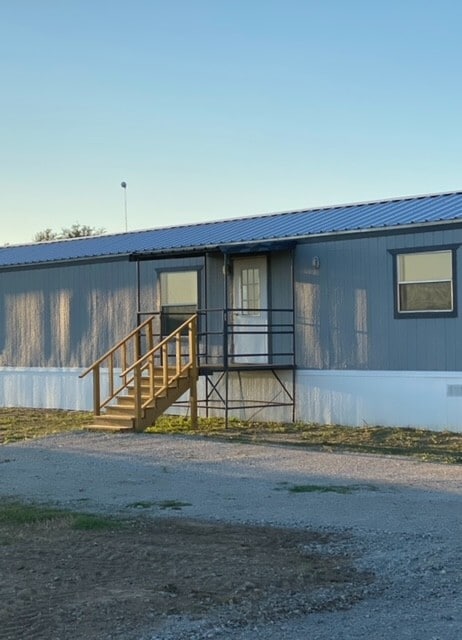 property at 330 Live Oak Rd