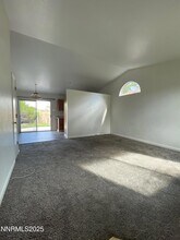 8121 Big River Dr in Reno, NV - Building Photo - Building Photo