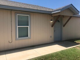 526 46th St in Lubbock, TX - Building Photo