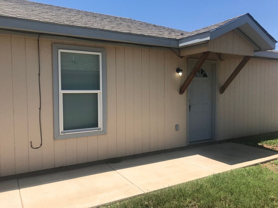 526 46th St in Lubbock, TX - Building Photo