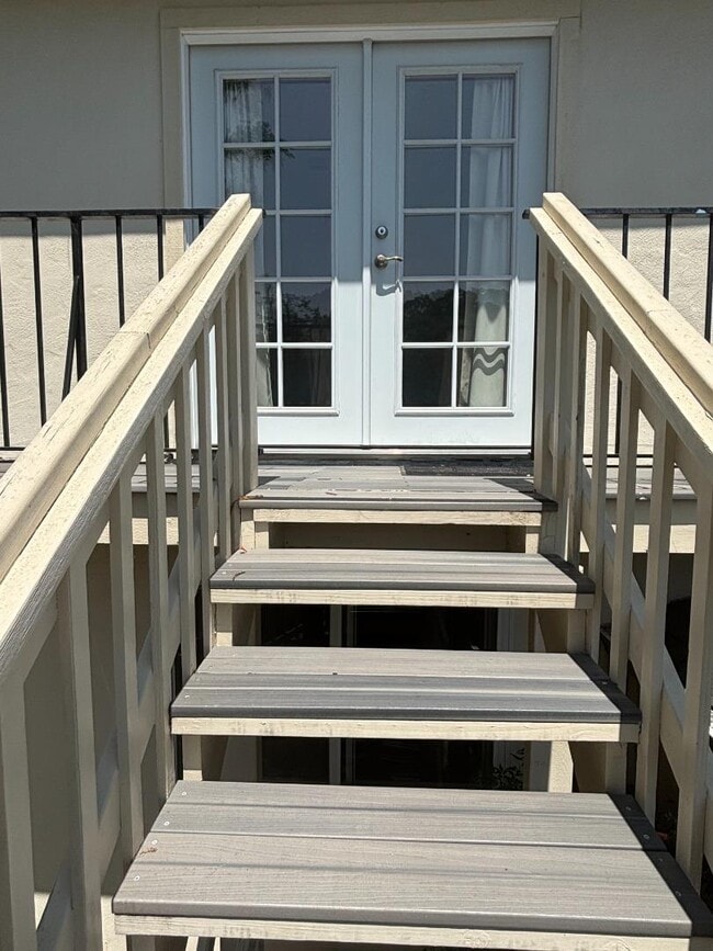 252 Devonshire Blvd in San Carlos, CA - Building Photo - Building Photo