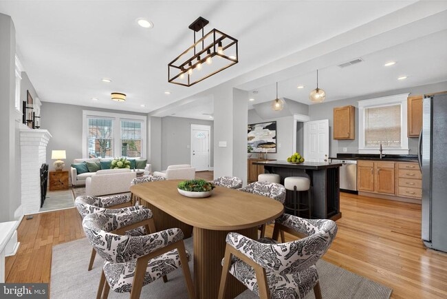 property at 7903 Woodbury Dr