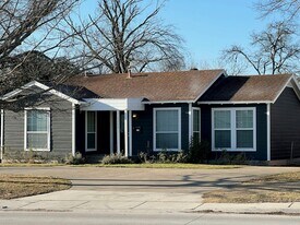 1243 Centerville Rd in Dallas, TX - Building Photo