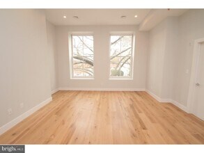 220 S 3rd St in Philadelphia, PA - Building Photo - Building Photo