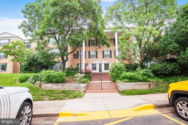 7661 Provincial Dr in McLean, VA - Building Photo - Building Photo