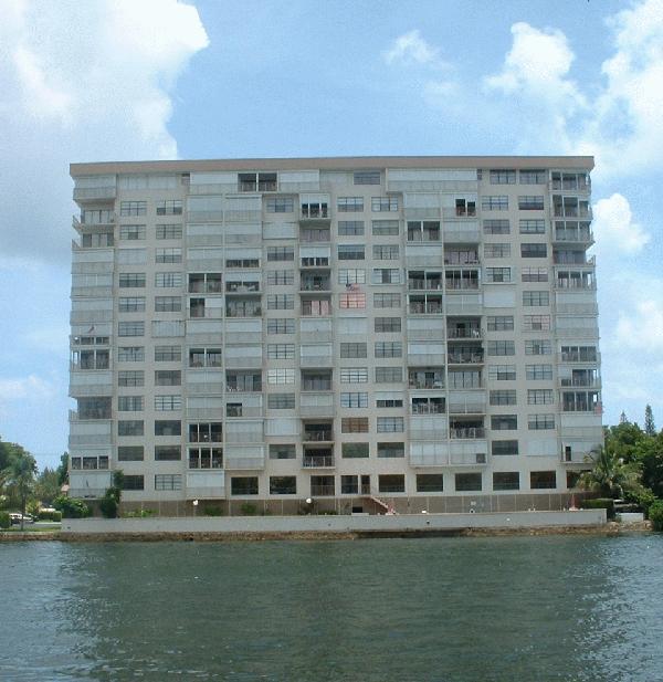 The Waterbury in Pompano Beach, FL - Building Photo