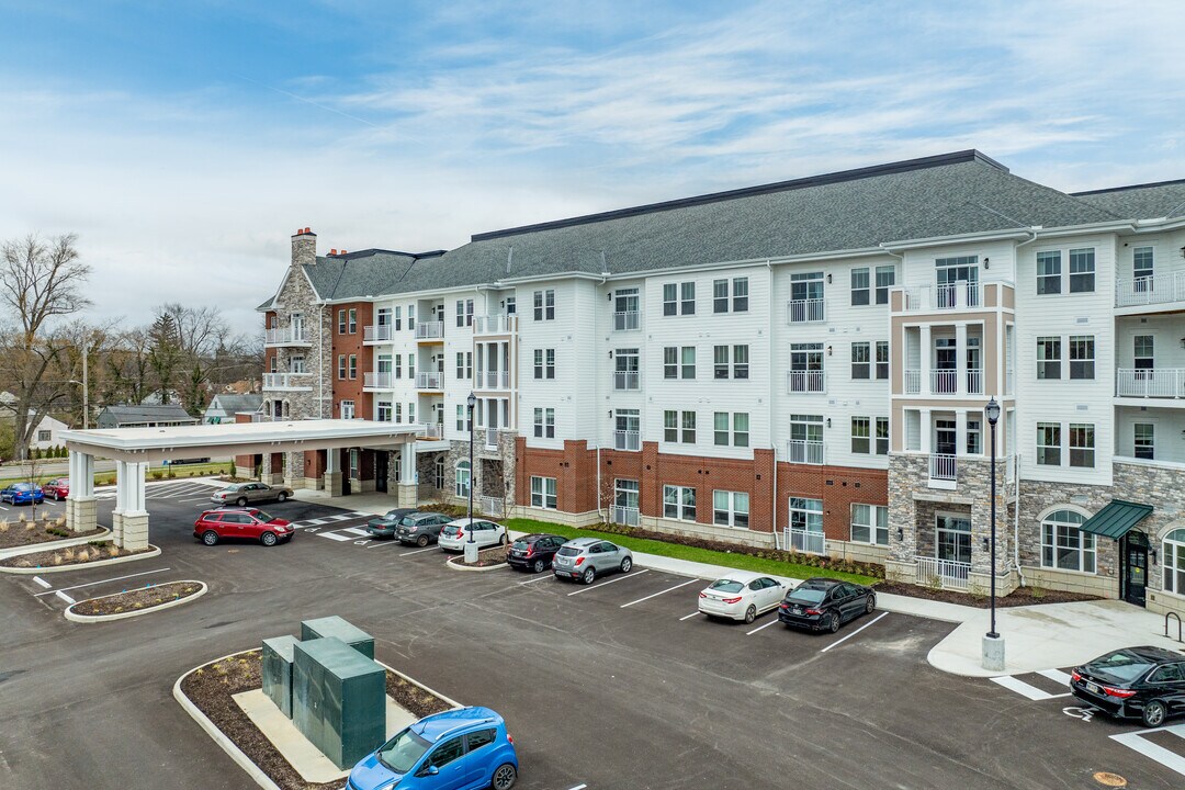 Brookwood Point in Columbus, OH - Building Photo