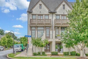 6807 Encore Blvd in Sandy Springs, GA - Building Photo