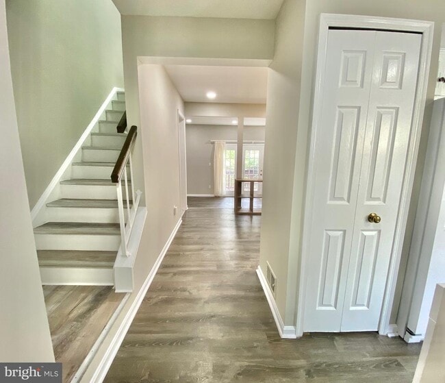 property at 10323 Hampshire Green Ave