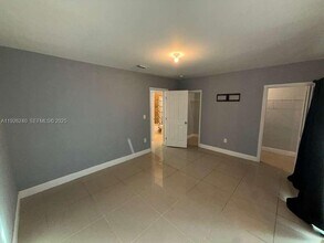170 NW 204th St in Miami, FL - Building Photo - Building Photo