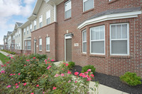 The Reserve Apartments and Townhomes in Evansville, IN - Building Photo - Building Photo