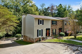 4601 Little River Rd in Birmingham, AL - Foto de edificio - Building Photo