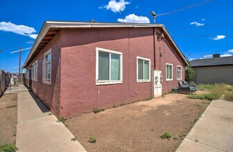 1501 E Roosevelt St in Phoenix, AZ - Building Photo - Building Photo