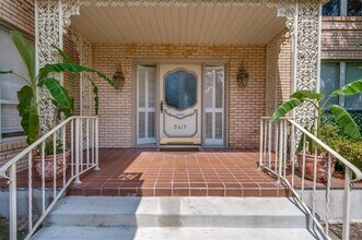 8619 Edgemere Rd in Dallas, TX - Building Photo - Building Photo
