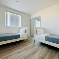 2-212 E 29th St in Los Angeles, CA - Building Photo