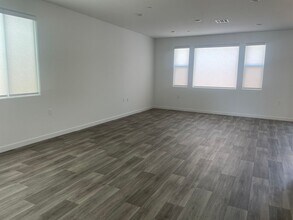 2780 N Jason Ave in Fresno, CA - Building Photo - Building Photo