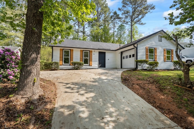 5142 Huxley Rd