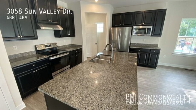3058 Sun Valley Dr in Charlottesville, VA - Building Photo - Building Photo