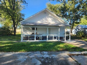 1116 E Academy St in Paris, AR - Building Photo - Building Photo