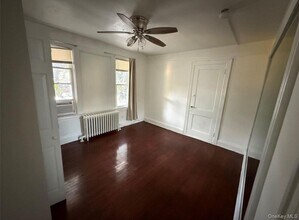 364 Ashford Ave in Dobbs Ferry, NY - Building Photo - Building Photo