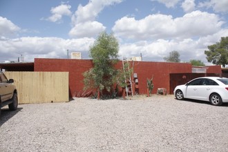 2129 N Margaret Ave in Tucson, AZ - Foto de edificio - Building Photo