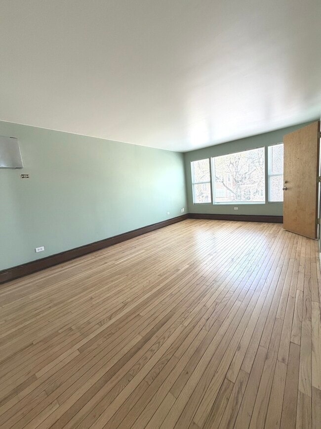 6637 S Whipple St in Chicago, IL - Building Photo - Building Photo