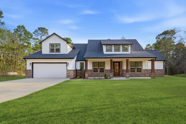 19330 Veterans Rd in Magnolia, TX - Building Photo - Building Photo