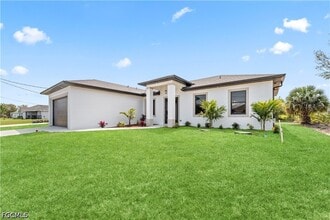 2705 Darlene Pl in Lehigh Acres, FL - Building Photo - Building Photo