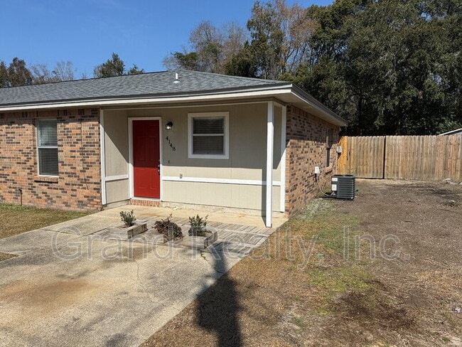 4148 Charles Cir in Milton, FL - Building Photo - Building Photo