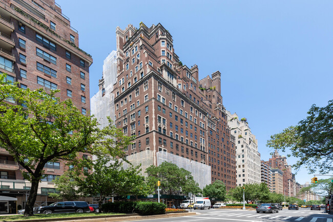 720 Park Ave in New York, NY - Foto de edificio - Building Photo