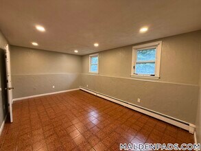37 Forest St in Malden, MA - Building Photo - Building Photo