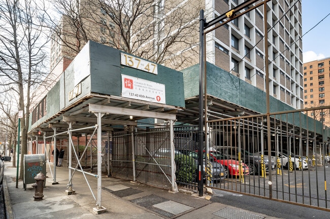 Martin Lande House in Flushing, NY - Building Photo - Building Photo