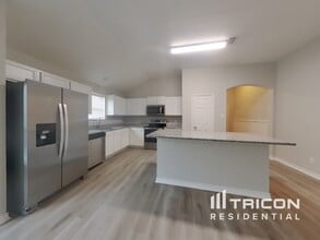 1116 Monticello Dr in Azle, TX - Building Photo - Building Photo