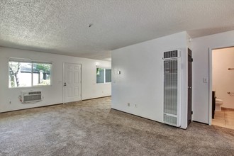 Parkwood Apartments in Santa Rosa, CA - Building Photo - Interior Photo