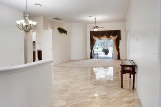215 Strathmore Cir in Kissimmee, FL - Building Photo - Building Photo