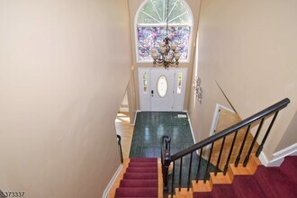 65 Vones Ln in Raritan, NJ - Building Photo - Building Photo