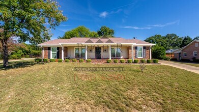 2335 Nottingham Dr in Columbus, GA - Building Photo - Building Photo