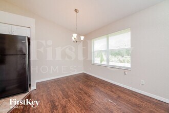 3474 Tupelo Ave in North Port, FL - Foto de edificio - Building Photo