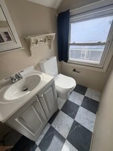 11 Linwood Ave, Unit 2 in Melrose, MA - Building Photo - Building Photo