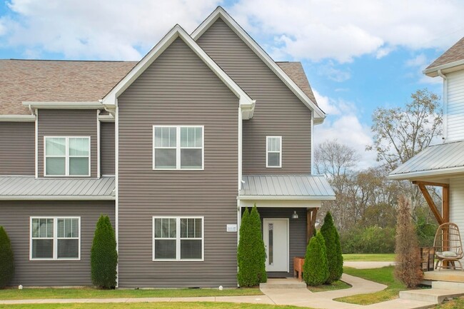 property at 3637 Hydes Ferry Rd