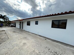 142 NW 21st Ave in Miami, FL - Building Photo - Building Photo